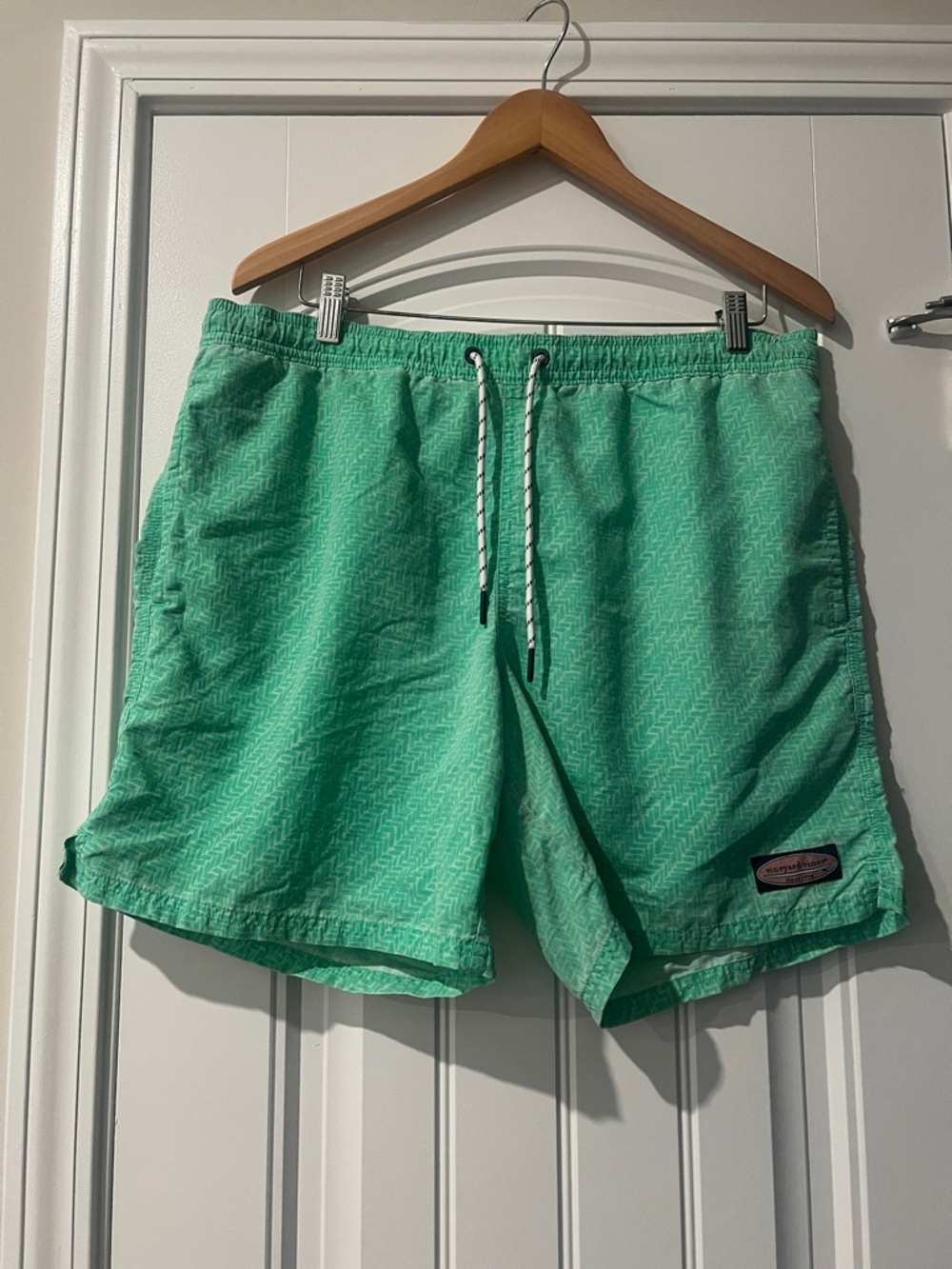 Vineyard Vines Mint Green Patterned Men's Swim Trunks